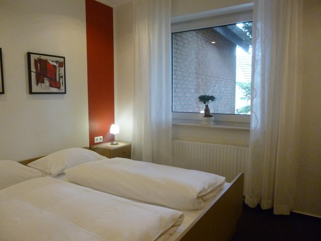 Hotel Van Lendt Garni Dülmen الغرفة الصورة